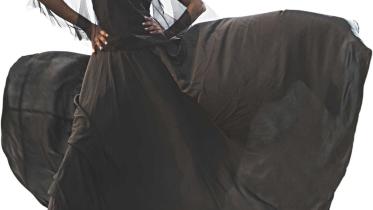 EBONY ENSEMBLES FOR A DIFFERENT SUMMER