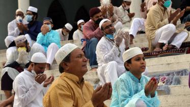 Eid prayers.jpg