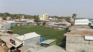 Encroachers-structures-govt-ponds.jpg