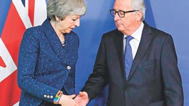 EU agrees talks.jpg