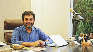 Farhadul Islam blue communication.jpg