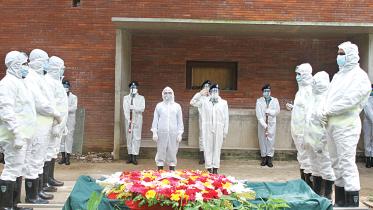 guard-of-honour-to-Prof-Anisuzzaman.jpg
