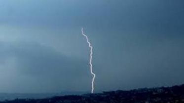 lightning-2.jpg