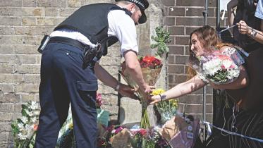 london mosque attack 1.jpg