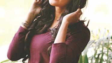 Lux Channel I Superstar, Mehzabien Chowdhury