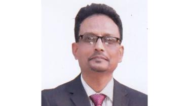 MC college principal.jpg