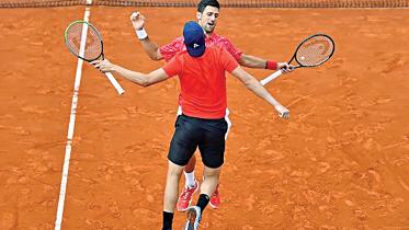 Novak-apologises-1.jpg