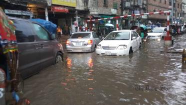 Heavy rain in Dhaka