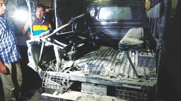 police being attack.jpg