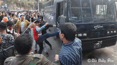 Prison-van-wb.gif