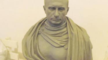 putin sculpture.jpg