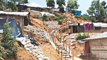 Rohingyas at imminent risk.jpg