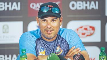 RUSSELL DOMINGO.jpg