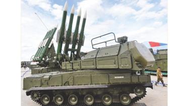 russia arms.jpg