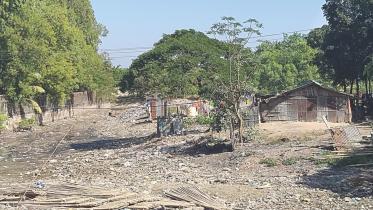 Slow death Bakkhali River.jpg