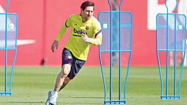 spain-club-training-messi.jpg