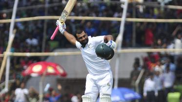tamim double ton.jpg