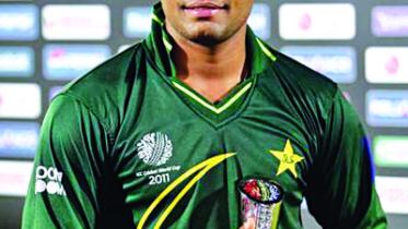 UMAR AKMAL.jpg
