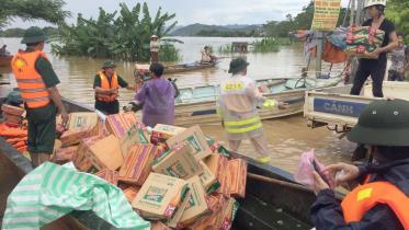 vietnam flood.jpg