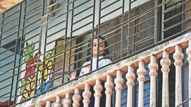 waiting_for_school_0_4.jpg