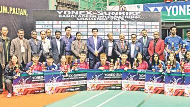 Yonex.jpg