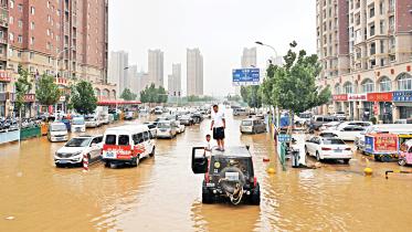 vehicle-on-a-flooded.jpg