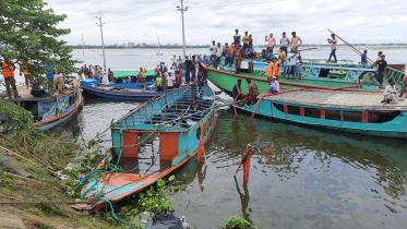 sunken_boat_pulled_out.jpg