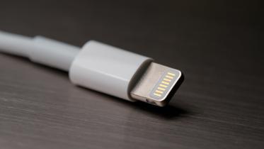 lightning_connector.jpg