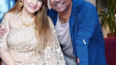 tony_dias_and_his_wife.jpg