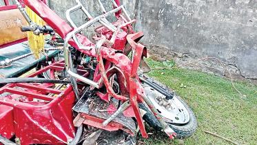 patuakhali-three-wheeler-crash.jpg