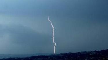 lightning-2.jpg