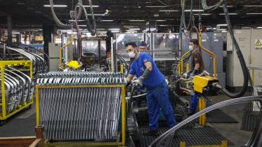 iran-top-automaker.jpg
