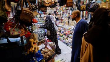 saudi-non-oil-sector.jpg