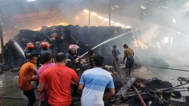 Jashore-jute-mills-fire.jpg