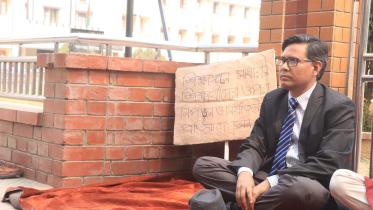 Ru teacher on hunger strike 