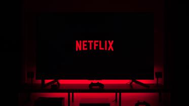 Netflix lowers price