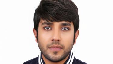 arav_khan.jpg