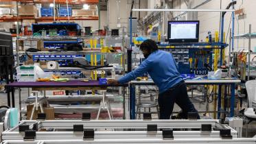 us-manufacturing-contracted.jpg