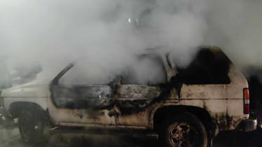 nilkhet-fire-car