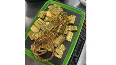 gold_recovered_at_dhaka_airport.jpg