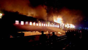 Benapole Express fire