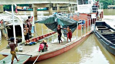 tahirpur_rescue_boat.jpg