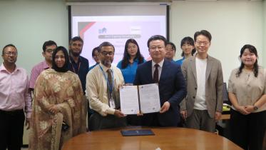mou_between_east_west_university_and_a_south_korean_organization.jpg