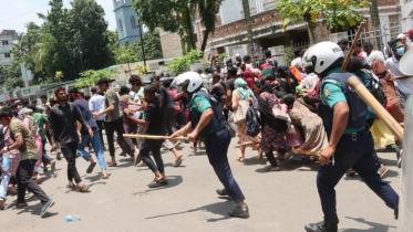 police charge batons in Barishal