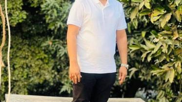 court staff suspended for talking to former food minister