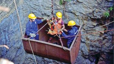 indian-labourers.jpg