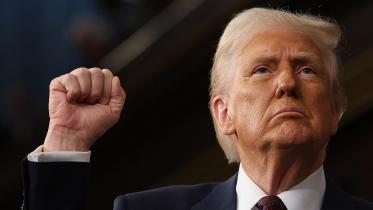 trump_raises_his_fist.jpg