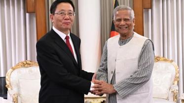yunus-china.jpg