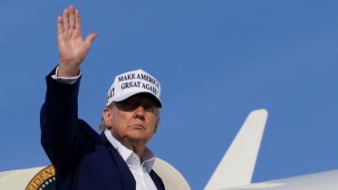 trump_boards_air_force_one.jpg