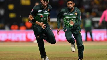 Babar Azam and Shaheen Shah Afridi.jpg